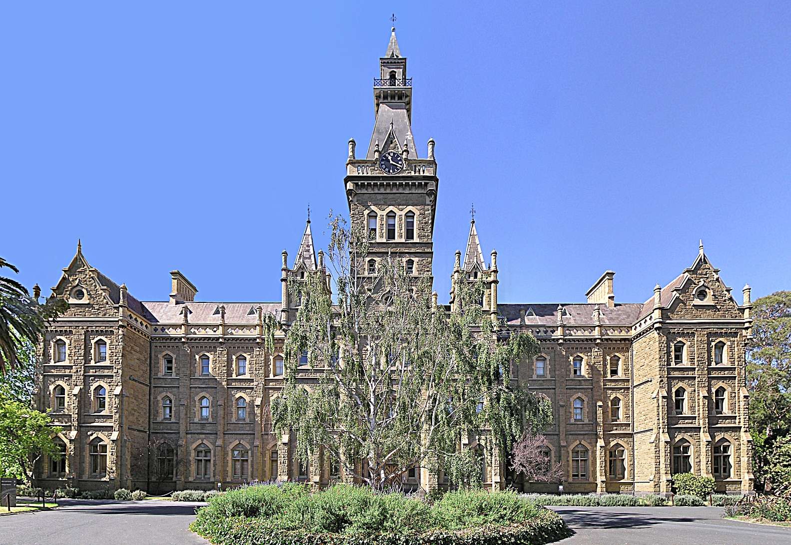 University of Melbourne Scholarship